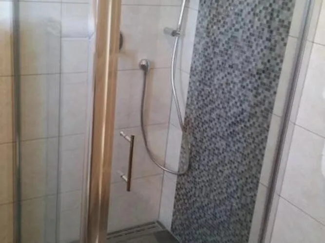 Rustica St - Two-bedroom With Balcony And Shared Pool 1 Kat